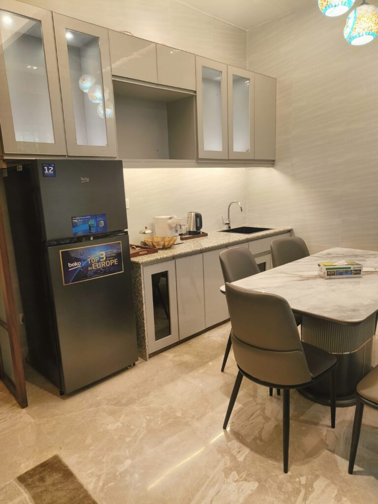 SWAN VILLA
